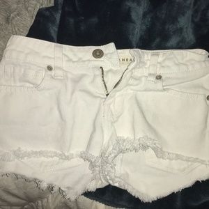 Bullhead white jean shorts